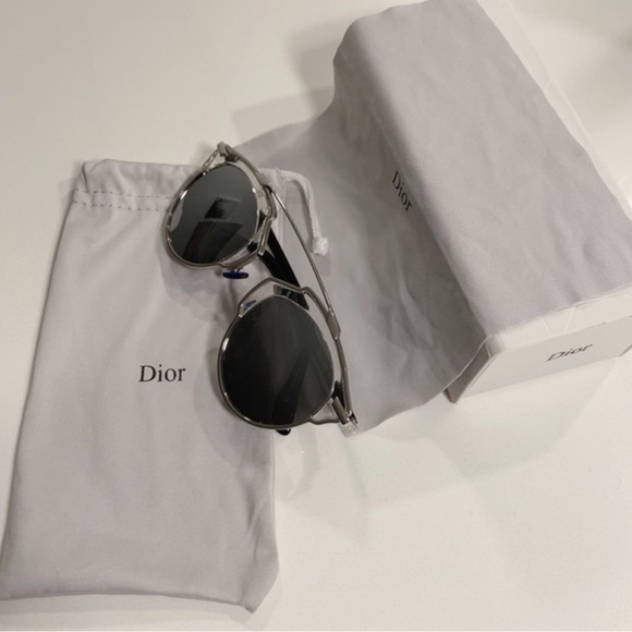Barely used, Dior So Real aviator sunglasses!! - Picture 4 of 9